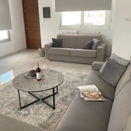 וילה Dolce Vita Pool Livadhia